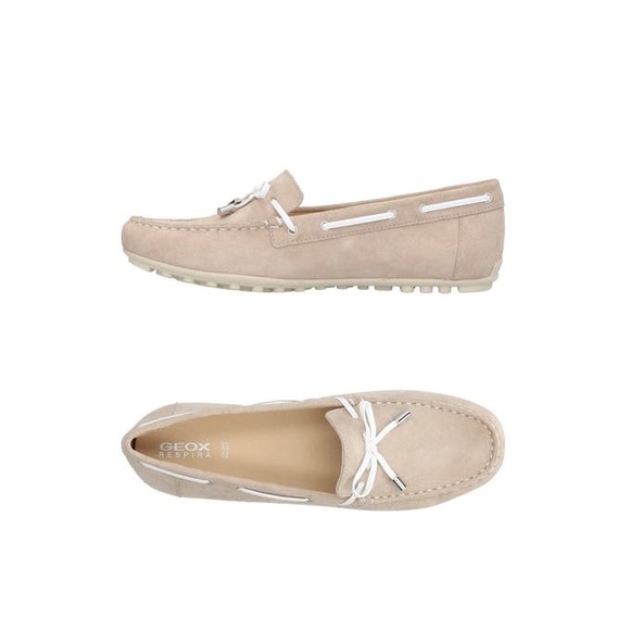 beige moccasins